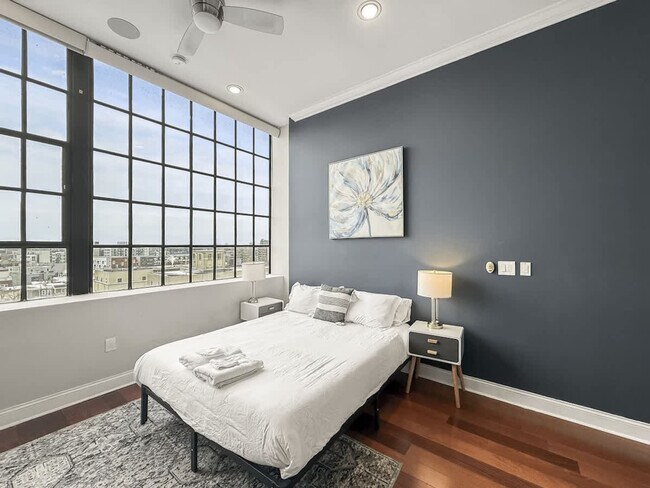 Building Photo - 1421 N 5th St