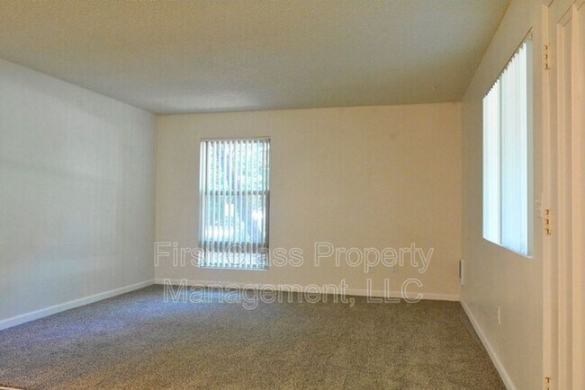 Building Photo - 15901 Quarry Rd