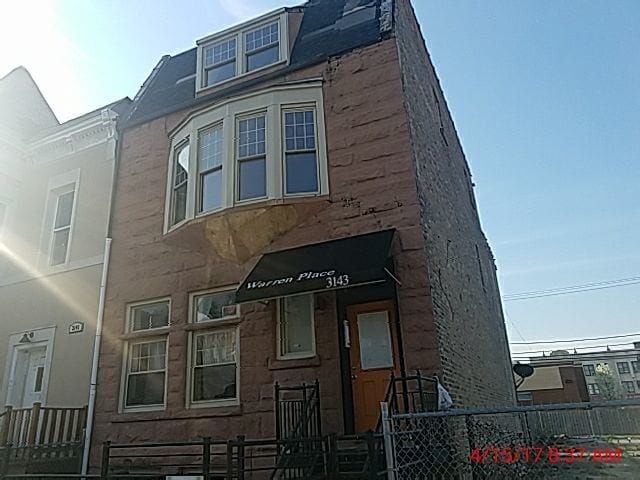 Building Photo - 3143 W Warren Blvd