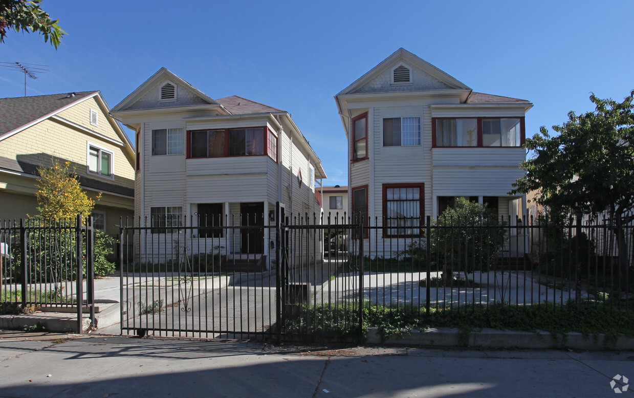 Primary Photo - 2224-2228 Griffin Ave