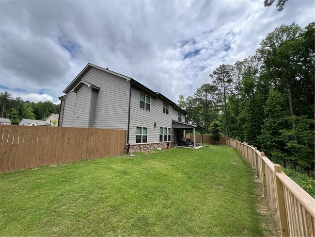 Building Photo - 1402 Wilcox Wy