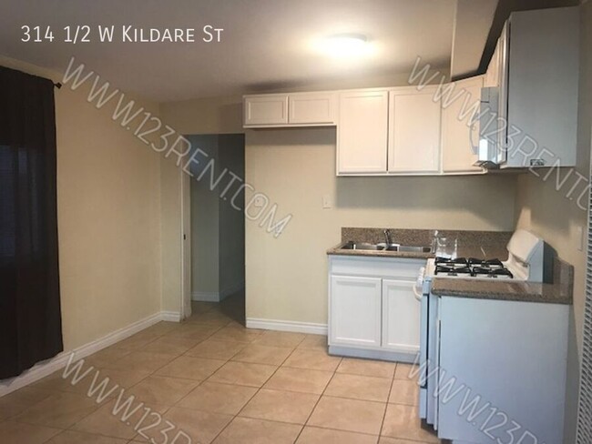 Building Photo - 1BD/ 1BATH WEST LANCASTER APT. UTILITIES I...