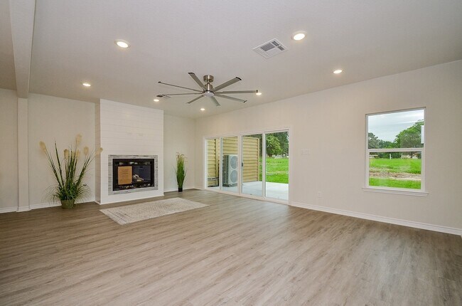 Building Photo - 14788 Cygnus Ct