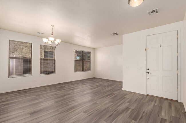 Foto del edificio - 1927 W Fruit Tree Ln