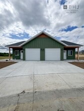 Building Photo - 3035 Real Bird Wy