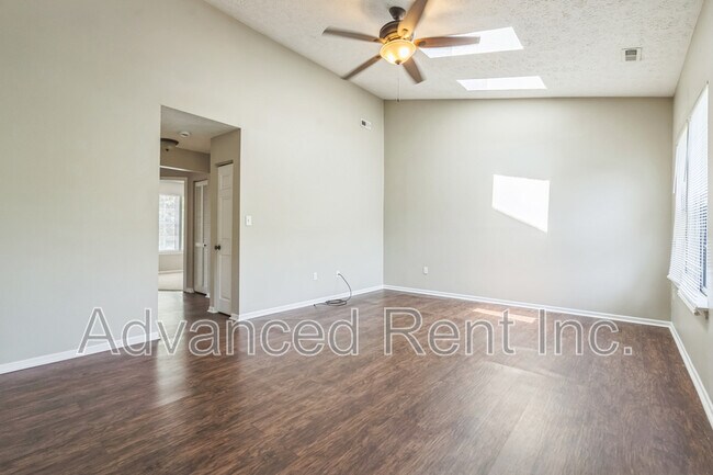 Photo - 15 Beagle Run Apartment