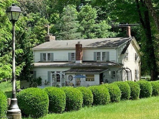 Building Photo - 168 NJ-94