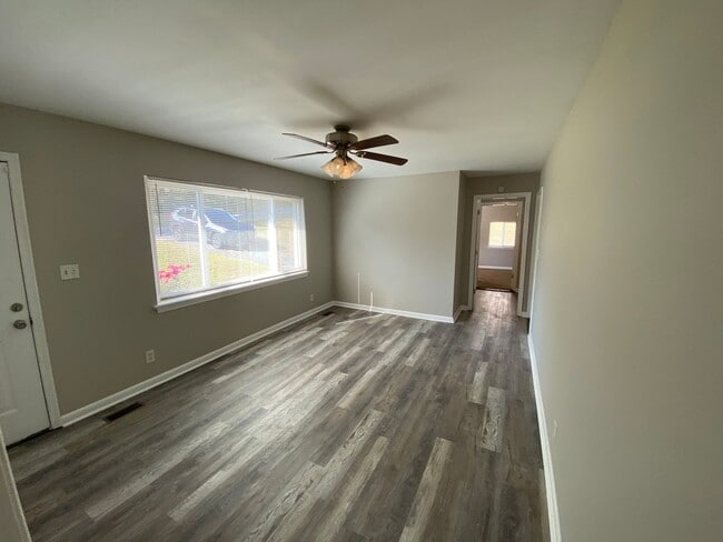 Foto del edificio - 3BR/2BA House in Hixson - Move in Ready!