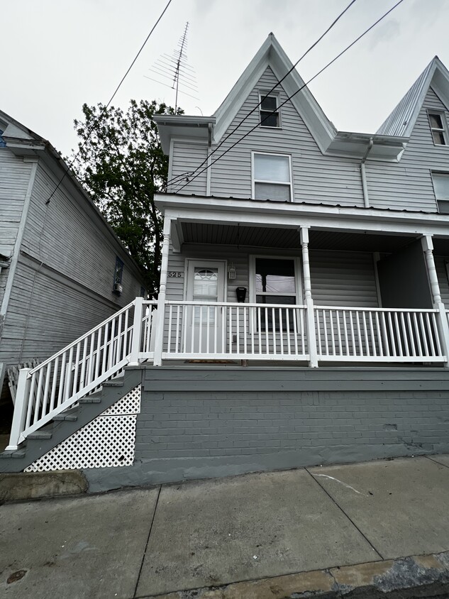 525 Faulkner Ave Unit 525, Martinsburg, WV 25401 Apartments in