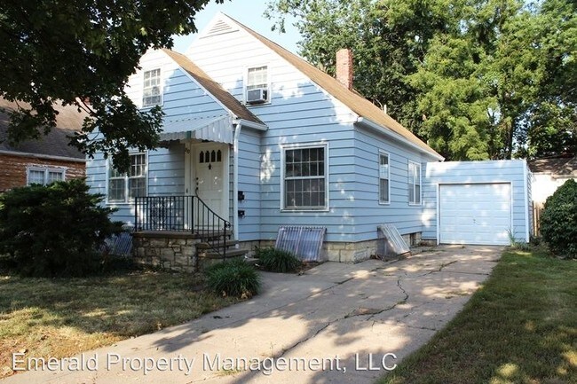 Building Photo - 819 N 8th St