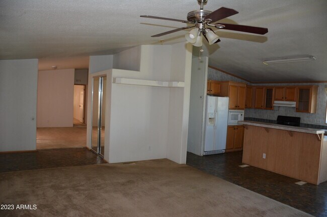 Building Photo - 23118 E Munoz St