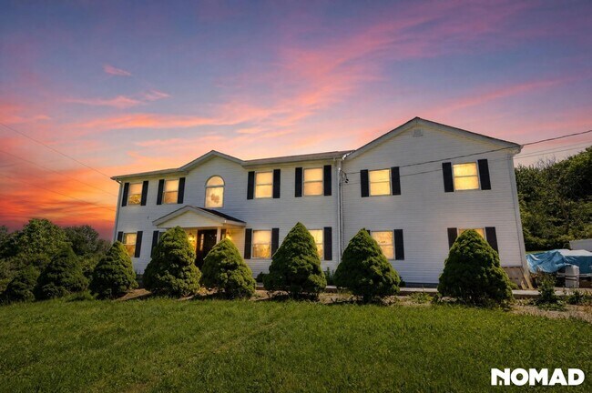 Foto del edificio - 125 Cedar Hill Rd