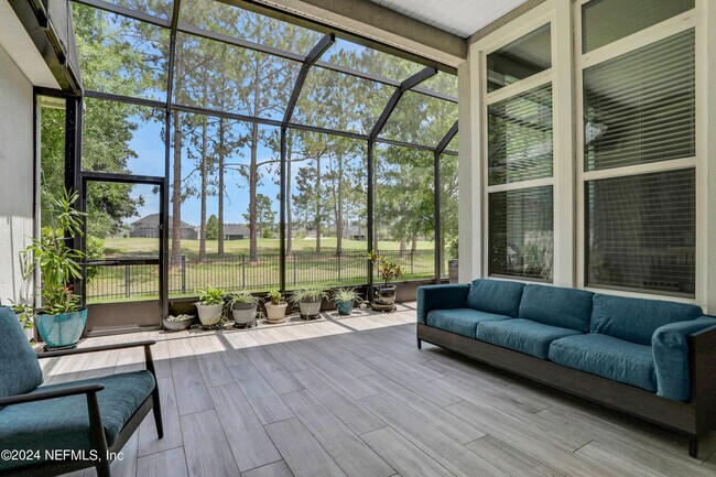 Building Photo - 978 Autumn Pines Drive