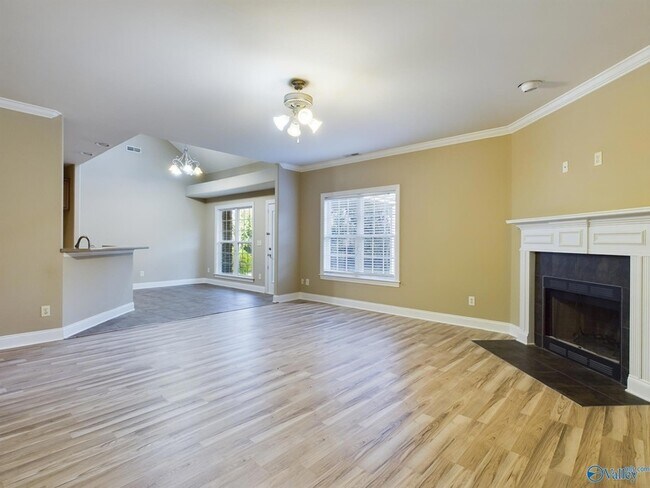 Foto del edificio - 119 Shady Spring Dr