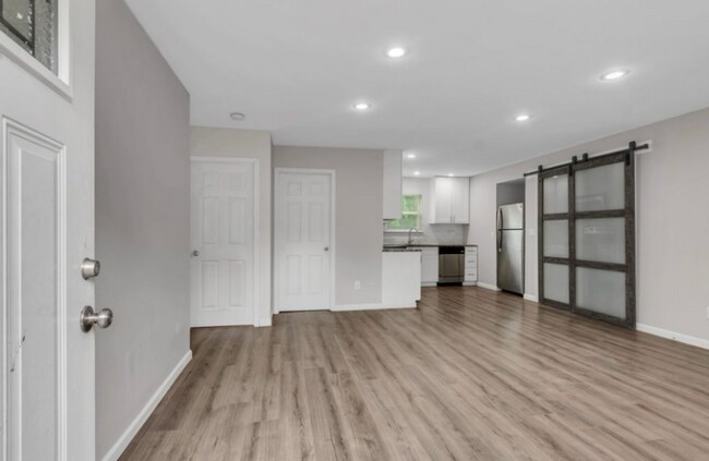 Foto del edificio - 606 W 4th St