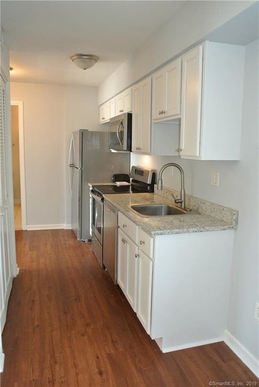 Building Photo - 204 Cherry St