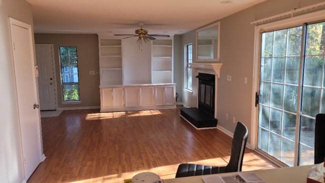 Building Photo - 282 Ferdinand Cir