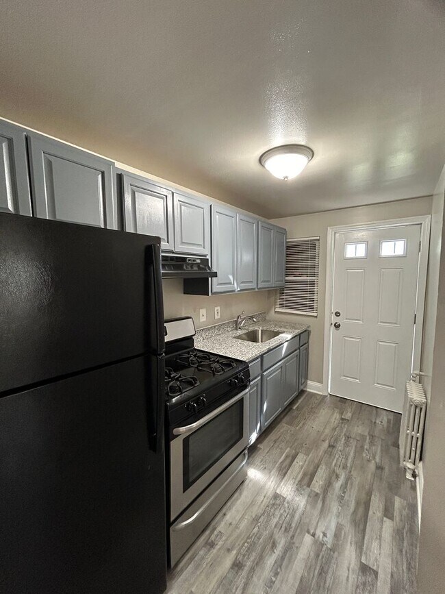 Foto del edificio - 1613 Olive St NE