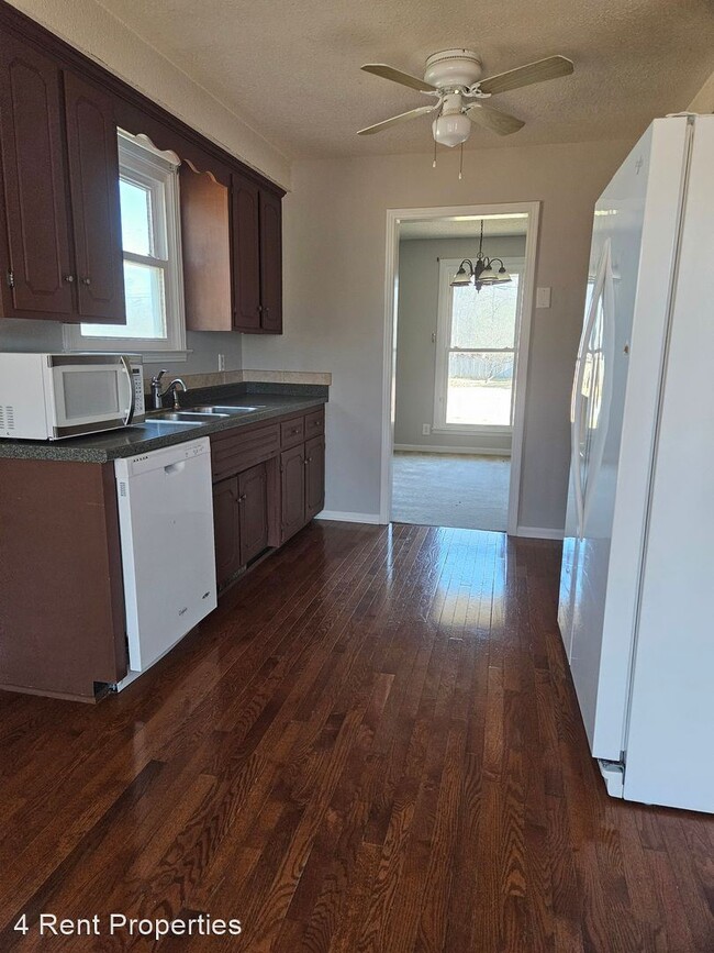 Building Photo - 3 br, 2 bath House - 2218 Glory Drive