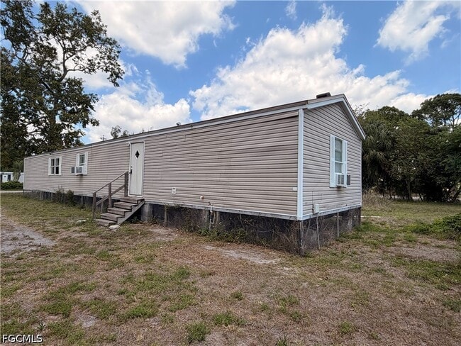 Foto del edificio - 8409 Grady Dr