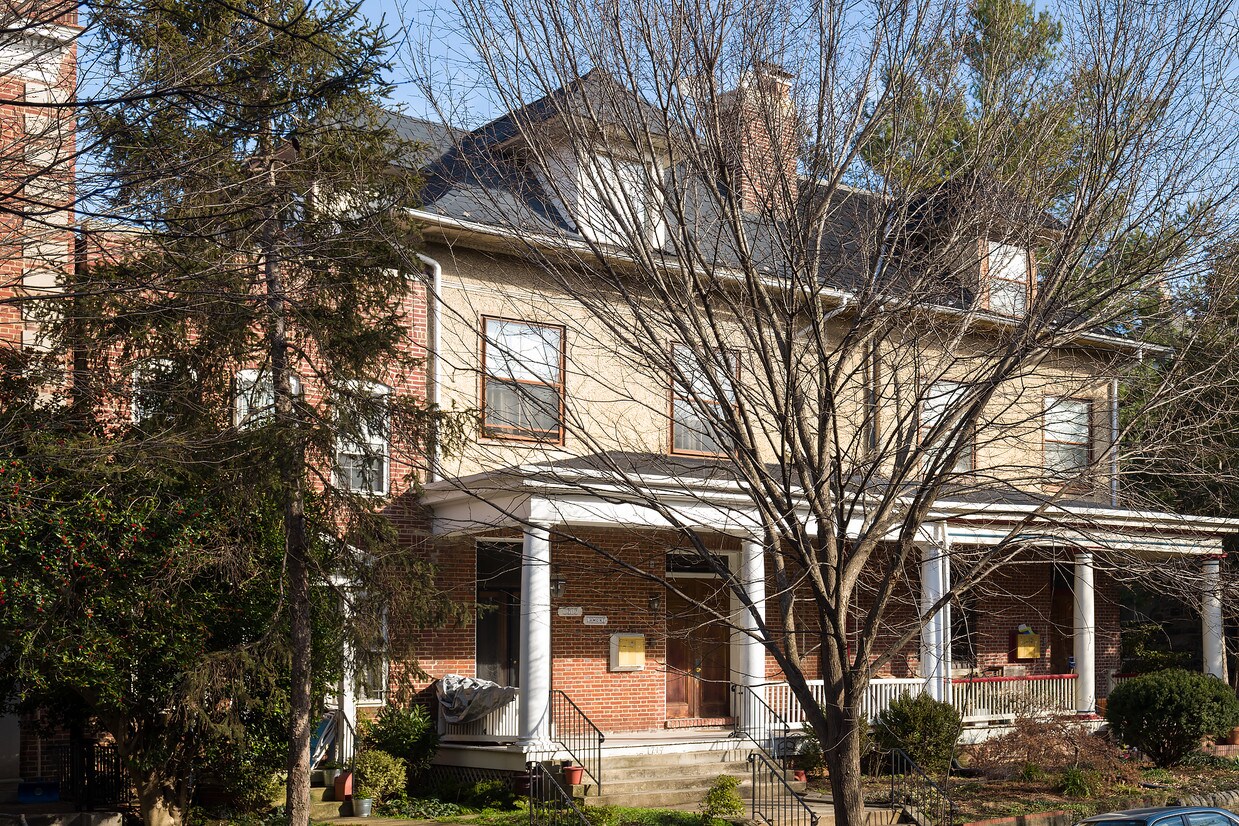 1717 Lamont St NW, Washington, DC 20010 Condo for Rent in Washington