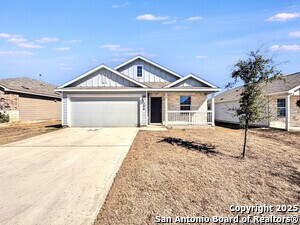 Foto principal - 506 Blue Stem Rd