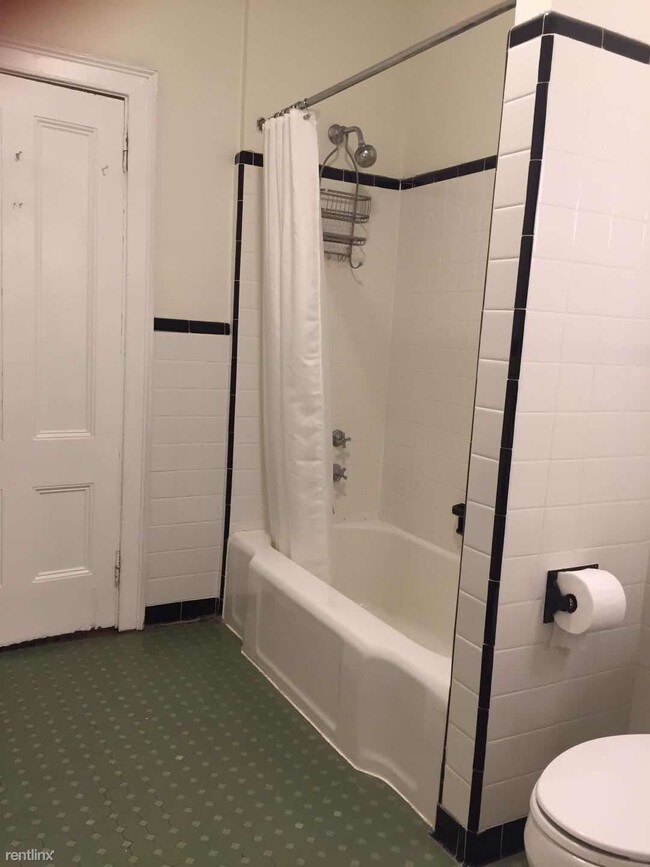 Building Photo - Studio, 1 bath  - 25 Pinckney St