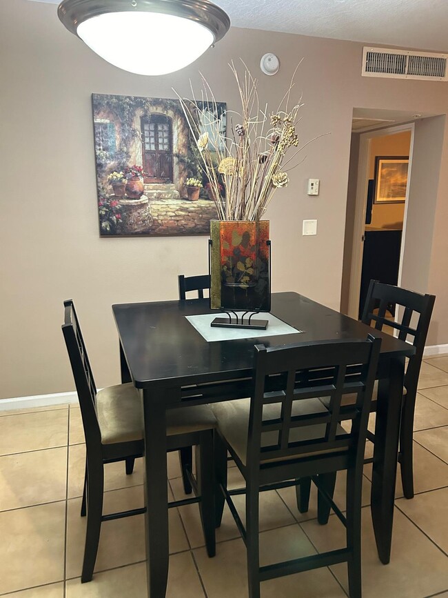 Building Photo - 3000 S Ocean Dr