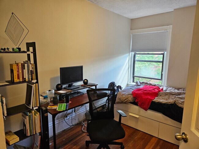 Foto del edificio - 614 Columbus Ave