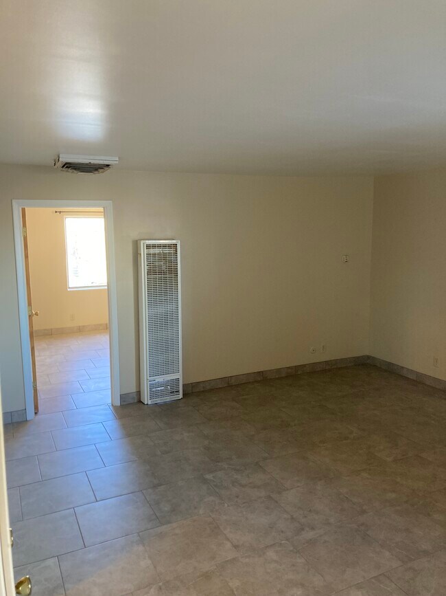 Building Photo - 421 Alcazar St SE