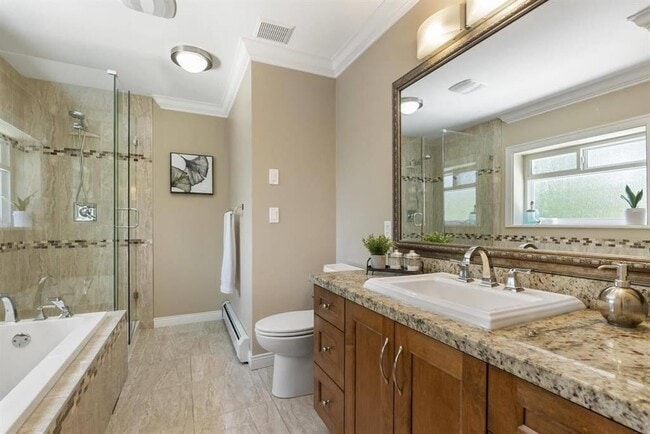 Building Photo - 90XX-9161 161 St