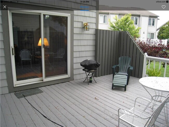 Foto del edificio - 19 Parkington Cir