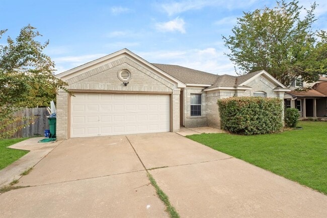 Building Photo - 2012 E Gann Hill Dr