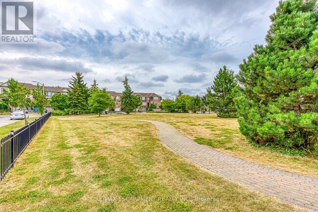 Building Photo - 2237 Prescott Pl