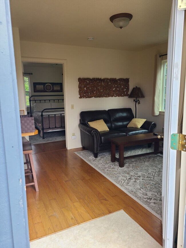 Foto del edificio - 1992 Gwin Rd