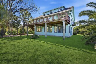 Building Photo - 180 Grove Rd