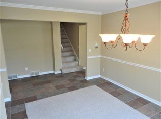 Building Photo - 801 Gee Ct
