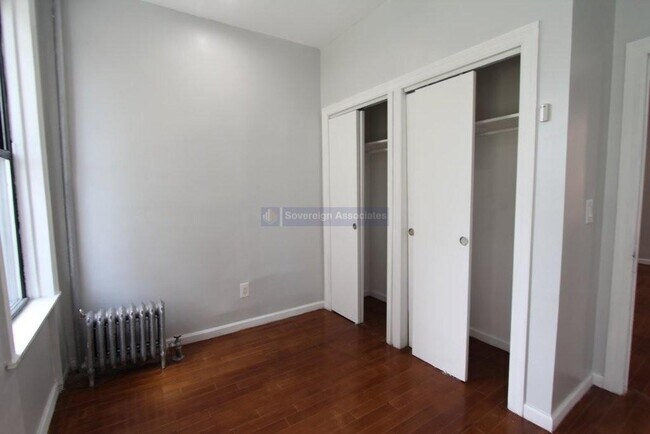 Building Photo - 2546 Seventh Avenue