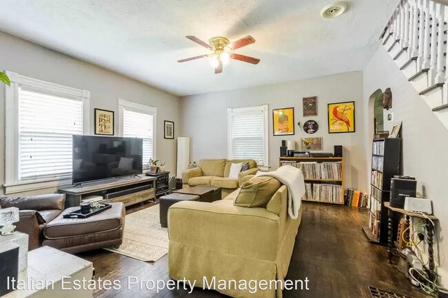 Foto del edificio - 4 br, 2 bath House - 1019 Houston St.