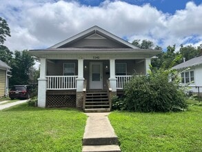 Building Photo - 1142 W Lynn St