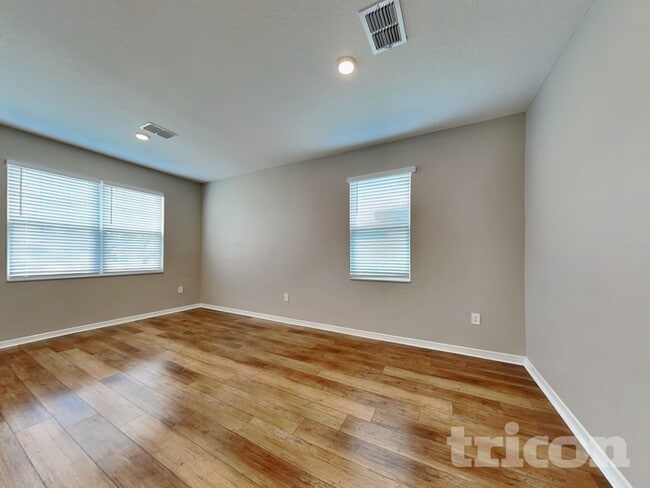 Foto del edificio - 6092 Dolostone Dr