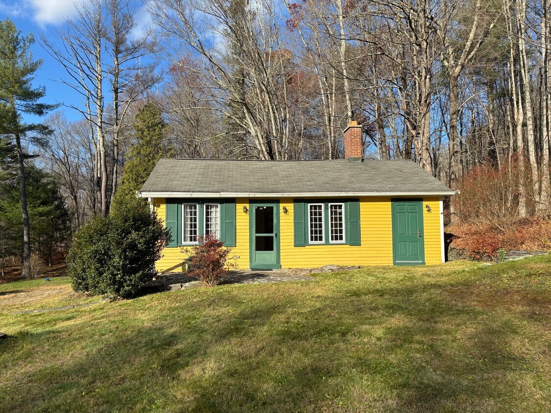 Foto principal - 28 Carpenter Rd