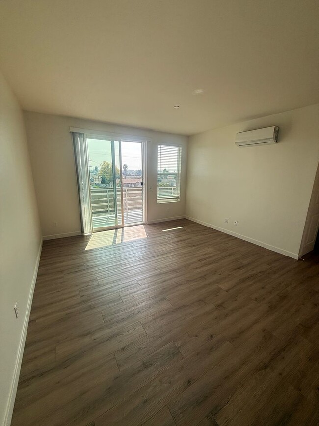 Interior Photo - Vista Palmera