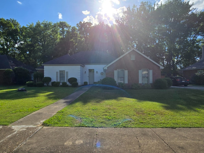 Primary Photo - 2230 Kingsbury Dr