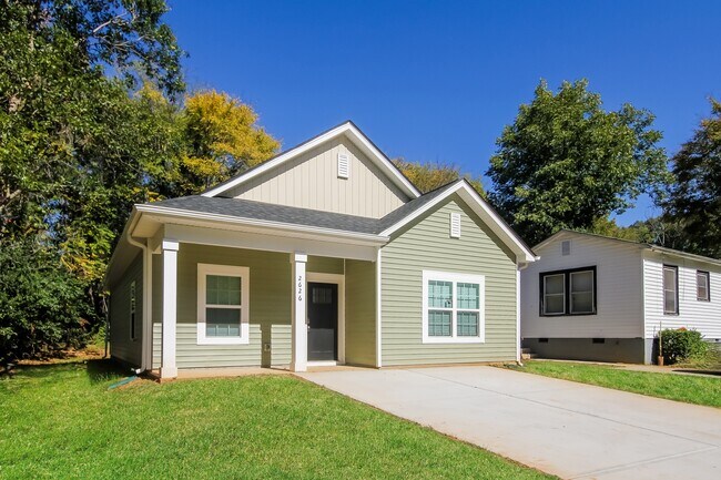 Foto del edificio - 2626 Hemphill St