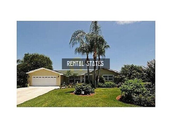 Building Photo - 3 bedroom in Lake Placid FL 33852