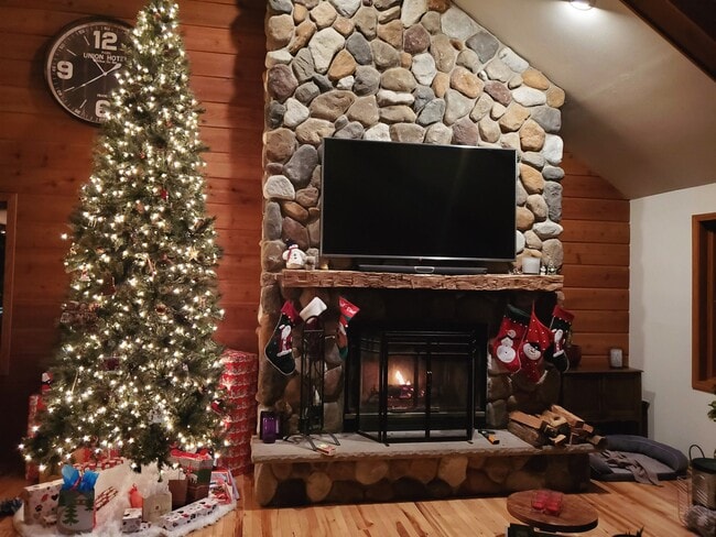 Building Photo - S43W30464 Stone Gate Ln