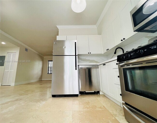 Foto del edificio - 1470 Lincoln Ter