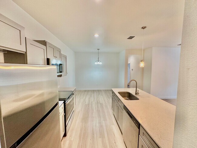 Foto del edificio - 5512 Itasca St