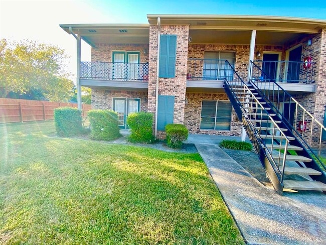 Building Photo - 6801 Camden Ln